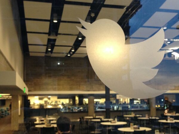 The Twitter cafeteria, (cc Flickr / Kevin Krejci)