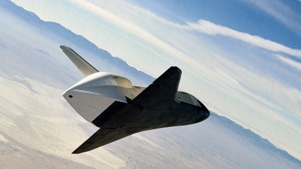 The Space Shuttle Enterprise during the Approach/Landing Tests (photo: Nasa Image and video library).