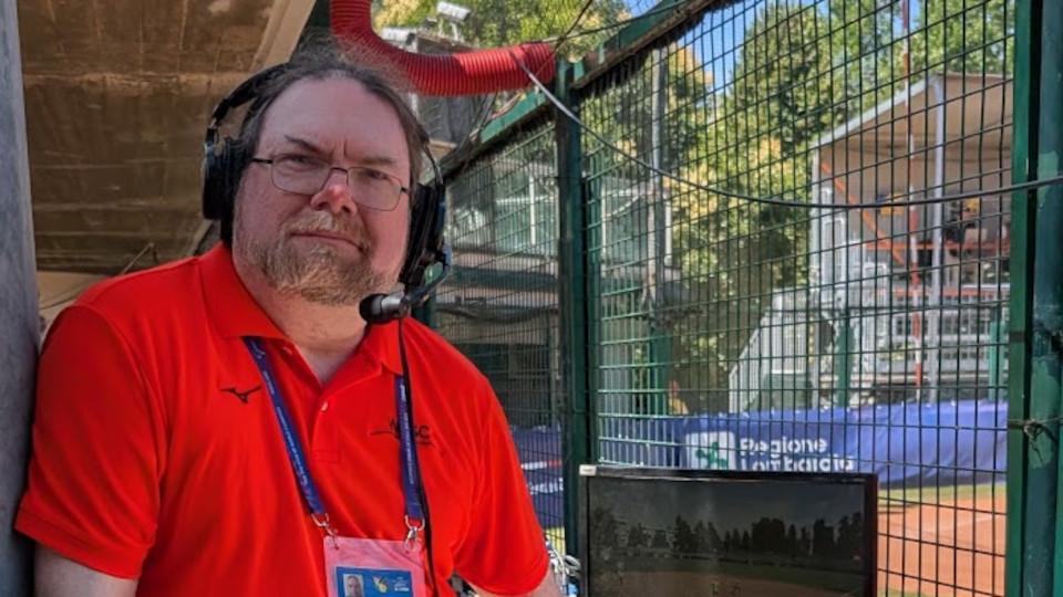 Ewan Spence, commentating at the WBSC Women's U-15 Softball World Cup (photo: Ewan Spence, July 2025)