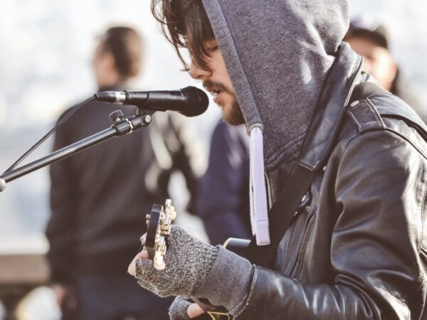 Indie guitarist; Public Domain, via Piqsels.com